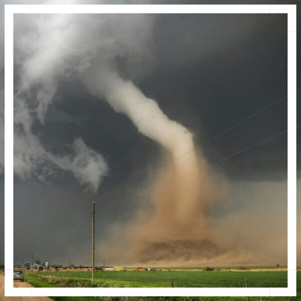 tornado forming